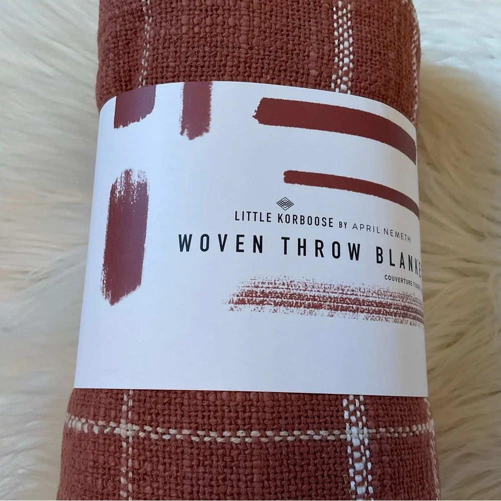 Little Korboose Woven Throw Blanket - NWT - Rust - Picture 4 of 8